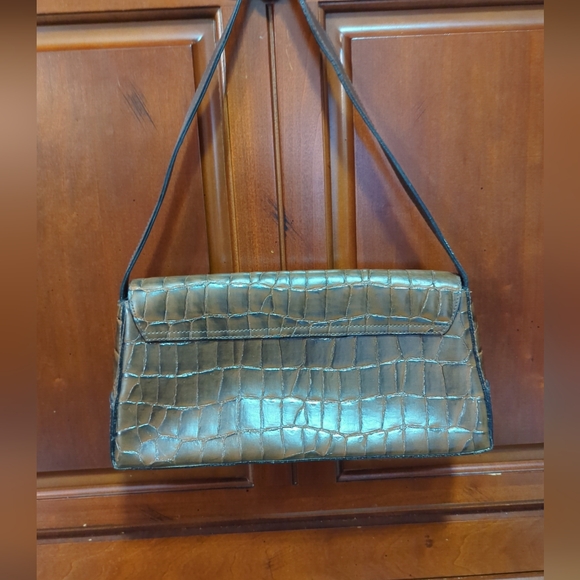 Crocodile Pattern Shoulder Bag - Brown - Picture 2 of 11